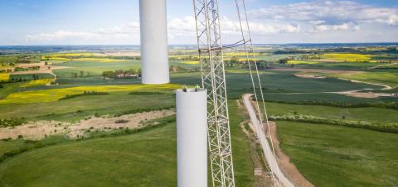 AB „Ignitis grupė“ valdomai įmonių grupei priklausanti įmonė „Pomerania Wind Farm sp. z o.o“ sudarė paskolos sutartį su Šiaurės investicijų banku