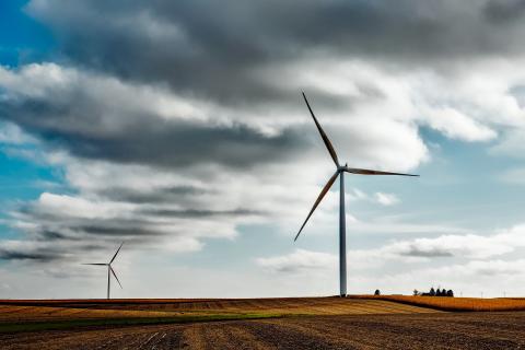 Elektros kainą spalį mažino ir vėjo jėgainėms palankios oro sąlygos
