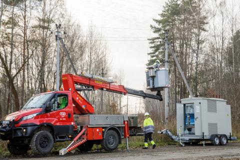 ESO mobili transformatorinė padės greičiau atstatyti elektros tiekimą gyventojams